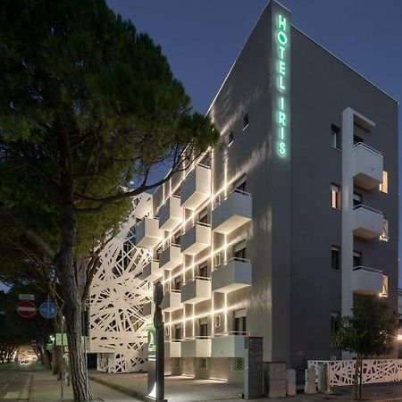 Hotel Iris Jesolo エクステリア 写真