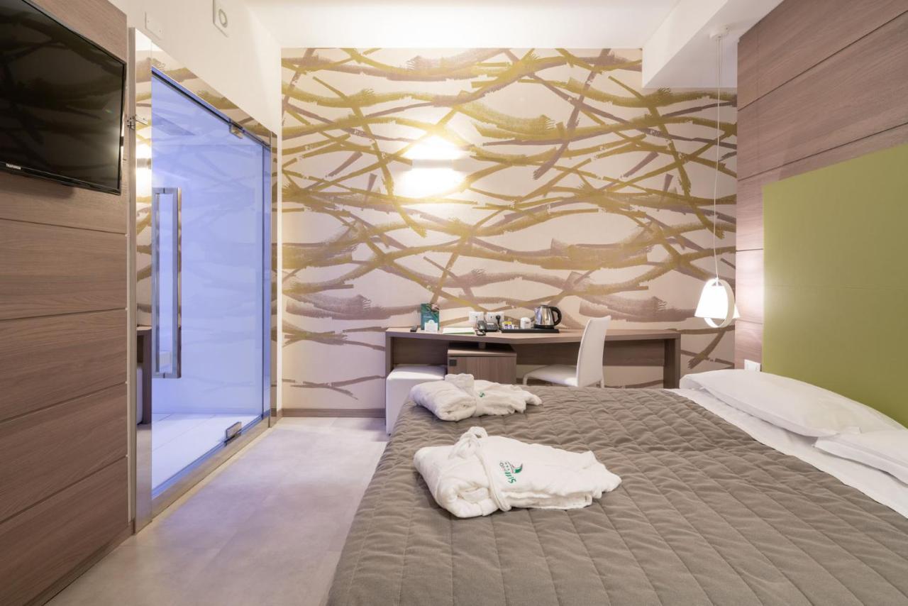 Hotel Iris Jesolo エクステリア 写真