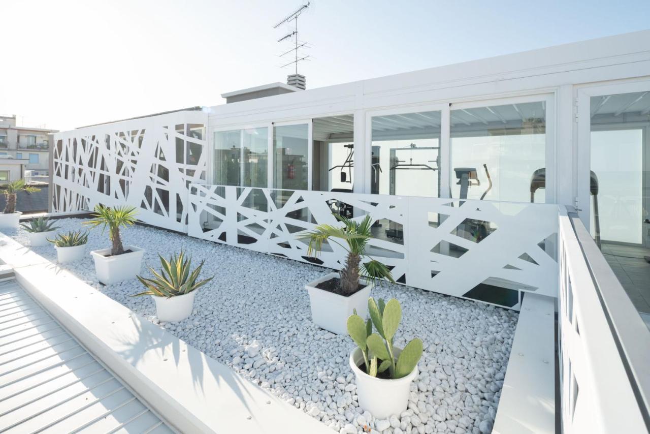 Hotel Iris Jesolo エクステリア 写真