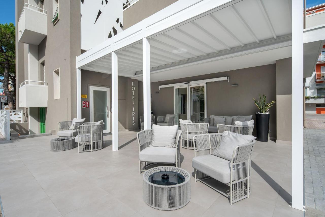 Hotel Iris Jesolo エクステリア 写真